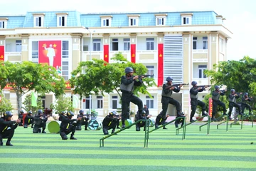 813 chiến sĩ Trung đoàn CSCĐ Đông Nam TP.HCM hoàn thành huấn luyện