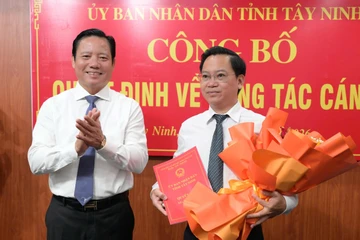 Tây Ninh: Công bố nhiều quyết định điều động, bổ nhiệm cán bộ cấp tỉnh