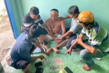 Bắt kẻ cướp tài sản cụ ông 70 tuổi bán vé số khi đang trốn ở Đồng Tháp