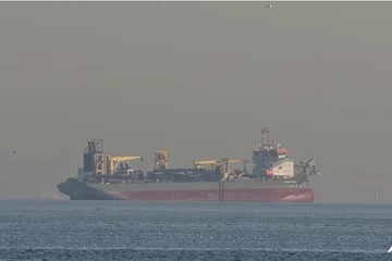 Xung đột Mỹ-Israel và Iran leo thang, giá dầu tăng mạnh