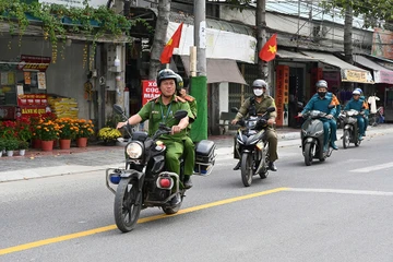 Công an TP.HCM xuyên đêm giữ bình yên dịp Tết Bính Ngọ 2026