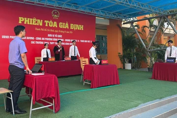 Phiên tòa giả định giúp học sinh nhận diện hậu quả pháp lý liên quan đến ma tuý