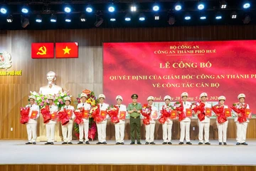 Công an TP Huế điều động, bổ nhiệm 12 chỉ huy cấp phòng