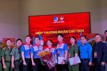 Ca sĩ Ngô Kiến Huy làm Phó Chủ nhiệm Câu lạc bộ Tình nguyện Vì bình yên Thành phố