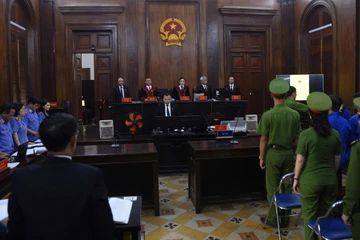 100 bị cáo và tận cùng của sự vô cảm! 