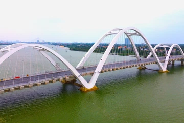 Hơn 1.300 tỉ đồng nằm chờ: Cầu Nhật Lệ 3 kẹt mặt bằng 'phút chót'