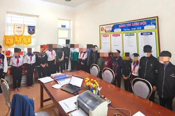 Công an mời làm việc 23 học sinh nhảy múa theo tiếng còi xe tải