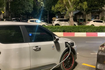 Giải mã nỗi sợ chai pin của ô tô điện