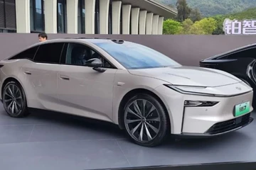 Người tiêu dùng chuẩn bị được mua ô tô Toyota không tốn xăng