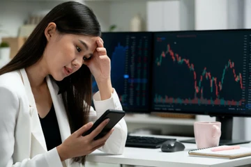 Giải mã lý do chứng khoán vẫn 'tăng giảm bất thường' sau nâng hạng