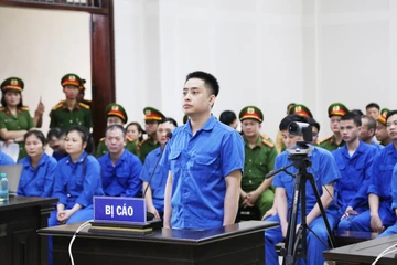 Tại toà, Bùi Đình Khánh gửi chia buồn đến gia đình liệt sỹ Nguyễn Đăng Khải