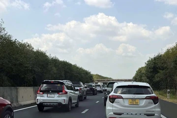 CSGT chỉ rõ 2 lỗi gây ra tai nạn liên hoàn khi lưu thông trên cao tốc