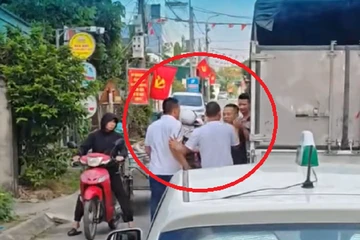 Triệu tập 4 người hành hung tài xế xe tải tại Hải Phòng