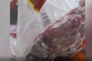 Sở GD&ĐT TP.HCM lên tiếng vụ nghi vấn thịt hết hạn vào trường học