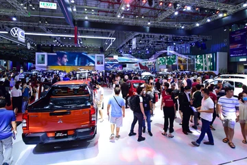 Thị trường ô tô tháng 2 giảm sâu, chờ đợi sự bùng nổ trong tháng 3