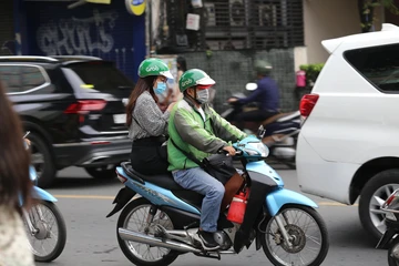 Chuyển đổi xe máy xăng sang xe điện: Cần có lộ trình rõ ràng, chậm mà chắc