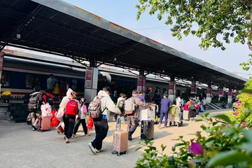 Đường sắt bất ngờ giảm giá vé tàu hỏa giữa cao điểm Tết Nguyên đán 