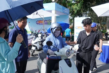 VinFast Evo Lite chiếm sóng tại ngày hội 'Đổi xăng lấy điện'