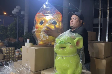 Ngày vía Thần Tài: Cá lóc nướng bán chậm do trời mưa, heo đất tiết kiệm được săn đón