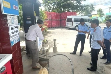 Không đạt quy chuẩn, 1 cửa hàng xăng dầu ở Vĩnh Long bị phạt hơn 300 triệu đồng