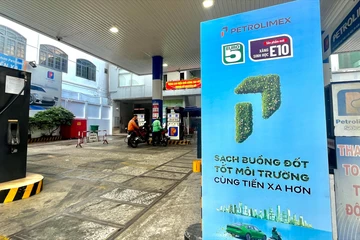 Chuyển đổi xăng E10: Doanh nghiệp tăng tốc, người dùng ô tô và xe máy đón nhận ra sao?