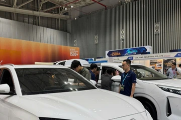 Khai mạc triển lãm ngành Công nghiệp dịch vụ Ô tô Việt Nam