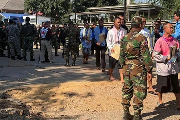 VIDEO: Thái Lan trao trả 18 tù binh Campuchia