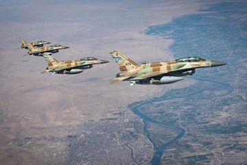 Xung đột Mỹ/Israel-Iran ngày 6: Mỹ bắt đầu tấn công sâu vào Iran, Nhà Trắng nói về phương án triển khai bộ binh; Anh có động thái