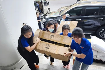 Từ lùm xùm của dự án 'Nuôi em': Công tác từ thiện cần phải chuyên nghiệp, quy củ