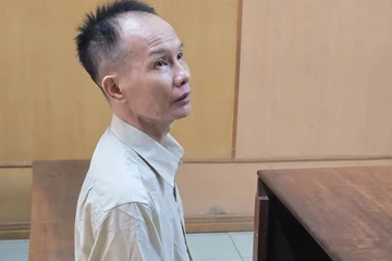 Nhân viên ngân hàng lừa đồng nghiệp hơn 20 tỉ đồng để trả nợ