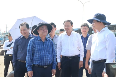 Bộ trưởng Lê Minh Hoan làm việc với Bà Rịa- Vũng Tàu về việc chống khai thác IUU