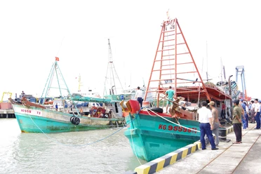 Bộ Tư lệnh Vùng Cảnh sát biển 3 phát hiện 2 tàu cá tháo thiết bị giám sát hành trình