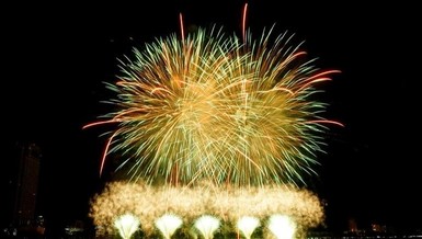 Mỹ Tâm hát mở màn Lễ hội pháo hoa quốc tế Đà Nẵng 2019