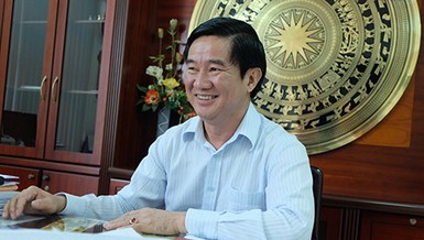‘Chúng ta phục vụ, chứ không phải ban ơn’