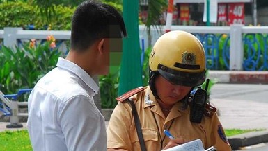 Nộp phạt vi phạm giao thông trễ hạn: Phải đóng thêm bao nhiêu?