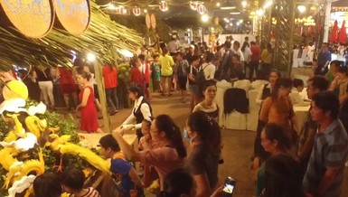 Video: Đông đảo du khách đến với lễ hội ẩm thực Bình Thuận