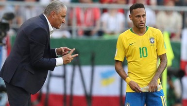Thua thảm ở Nga nhưng Brazil vẫn giữ Tite đến World Cup 2022