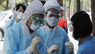 WHO yêu cầu ngưng thử nghiệm thuốc sốt rét trong trị COVID-19