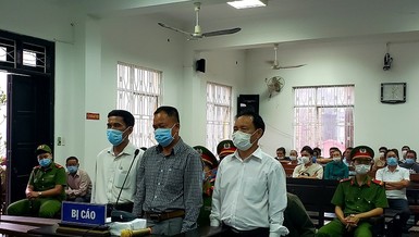 Ngồi tù vì làm con dấu giả hàng trăm hồ sơ đất