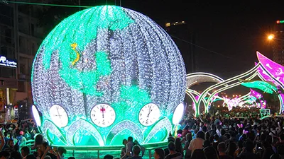 Thế giới và Việt Nam tưng bừng đón 2014