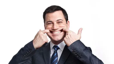 Lộ diện MC dẫn chương trình Oscar 2017