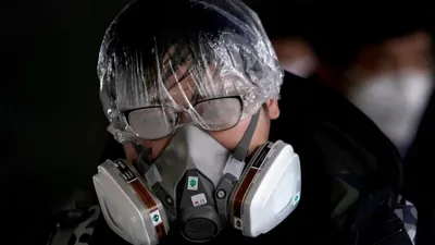 COVID-19 sẽ tồn tại song song với người như một dạng cúm mới