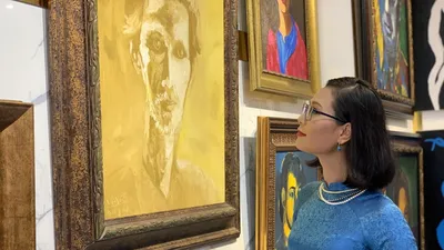 Hoạ sĩ vẽ Bill Gates bán tranh gây quỹ cho ‘Điều ước thứ 7’