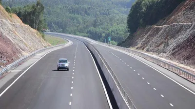 Cao tốc Đà Nẵng-Quảng Ngãi trước giờ thông xe toàn tuyến