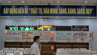 Bến xe, ga tàu Đà Nẵng đìu hiu những ngày trước lễ 30-4