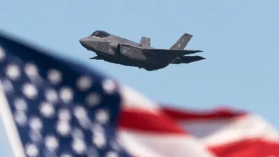 Tiêm kích F-35 là dòng mẫu tiêm kích tàng hình hiện đại nhất. Ảnh: Yichuan Cao / Sipa USA/AP