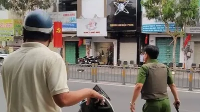 Bắt nghi can ôm vũ khí cố thủ ở TP.HCM chạy về Đồng Nai