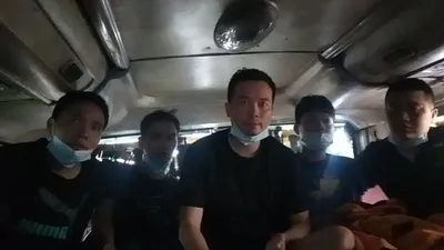 Phát hiện 5 người Trung Quốc trốn trong thùng hàng xe khách
