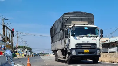 Đồng Nai: Thông xe cầu vượt Dầu Giây sau 5 năm xây dựng