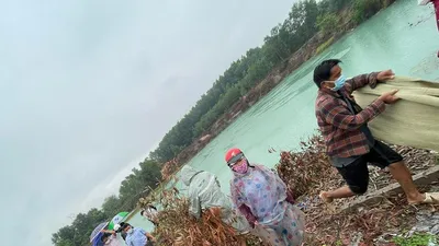 2 nữ sinh chết đuối thương tâm dưới hồ đá ở Đồng Nai